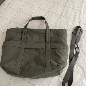Lululemon On My Level Duffel 30L